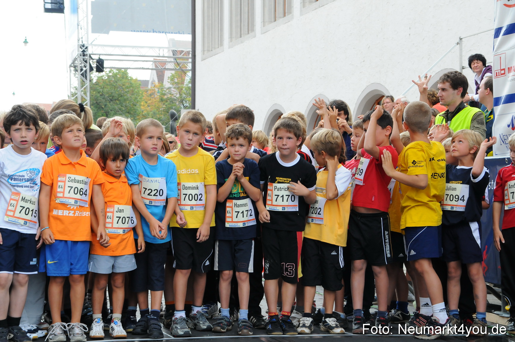0056 Stadtlauf Neumarkt Bambinilaeufe 200909